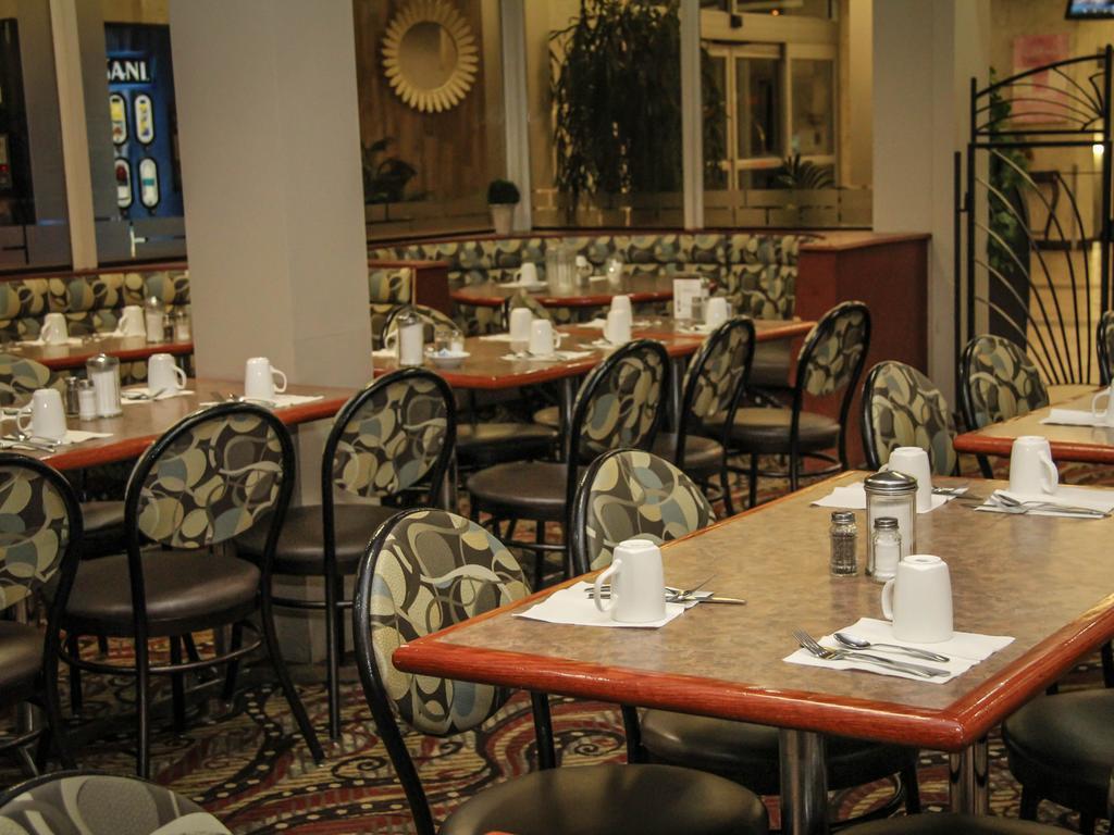 Continental Inn & Suites Edmonton Ngoại thất bức ảnh